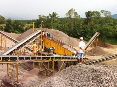 風(fēng)化石破石機/風(fēng)化石碎石生產(chǎn)線/風(fēng)化石碎石成套設(shè)備