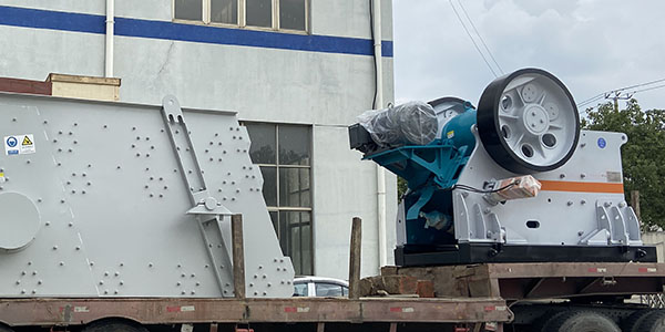 【發(fā)貨現(xiàn)場(chǎng)】秋日發(fā)貨忙！上海東蒙設(shè)備發(fā)貨ing！助力客戶建筑垃圾資源再生項(xiàng)目